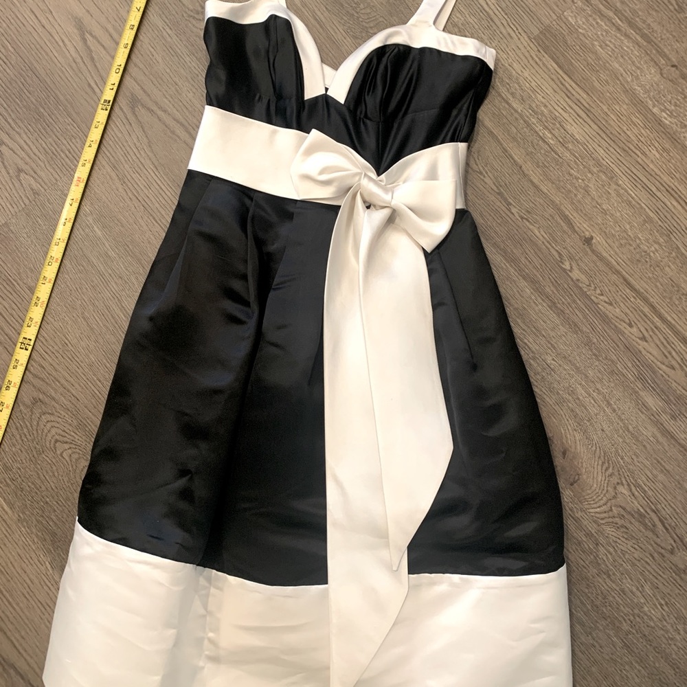 Bebe formal Black & White 100% silk dress!!